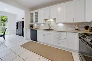 8523 SW 139th Ter, Palmetto Bay, FL 33158 - Photo 9