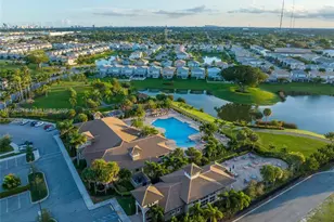 4022 Large Leaf Ln, Hollywood, FL 33021 - Photo 3