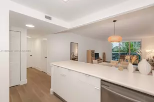 2301 Collins Ave, Miami Beach, FL 33139 - Photo 17