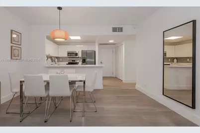 2301 Collins Ave #333, Miami Beach, FL 33139 - Photo 9