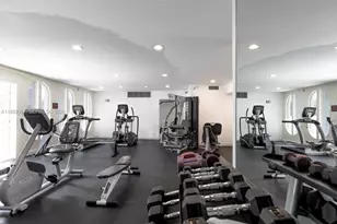 300 Diplomat Pkwy, Hallandale Beach, FL 33009 - Photo 31