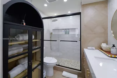 17800 Atlantic Blvd #PH14, Sunny Isles Beach, FL 33160 - Photo 25