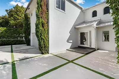 6763 SW 106 Pl, Miami, FL 33173 - Photo 1