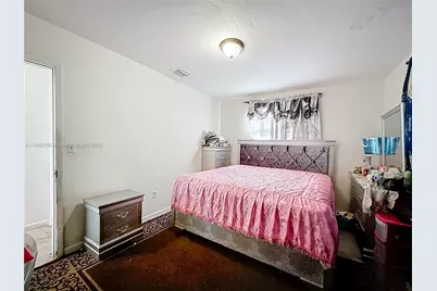 605 NE 164th St, Miami, FL 33162 - Photo 35