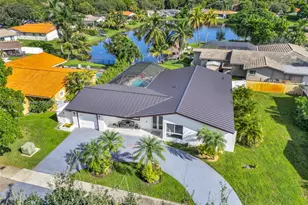 7211 Bamboo St, Miami Lakes, FL 33014 - Photo 3