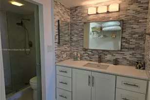 20379 W Country Club Dr, Aventura, FL 33180 - Photo 7