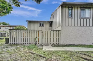 2218 NW 59th Wy, Lauderhill, FL 33313 - Photo 23