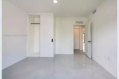 1374 NW 1st St, Florida City, FL 33034 - Photo 9