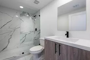 1374 NW 1st St, Florida City, FL 33034 - Photo 11