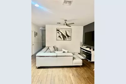 4039 NW 11th St, Lauderhill, FL 33313 - Photo 3