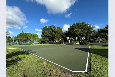 301 Gardens Dr #102, Pompano Beach, FL 33069 - Photo 21