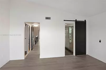 5530 W 26th Ct #201, Hialeah, FL 33016 - Photo 21