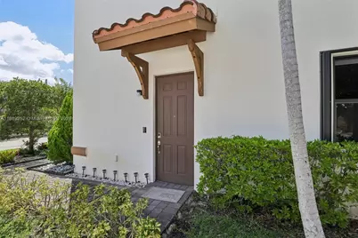 16525 SW 42nd Way, Miami, FL 33185 - Photo 3