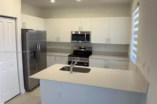 2451 SE 28th St, Homestead, FL 33035 - Photo 7