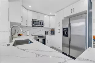 6320 Harding St, Hollywood, FL 33024 - Photo 7