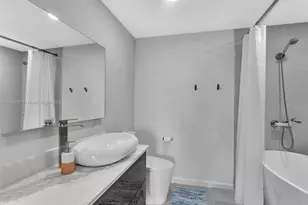 20191 E Country Club Dr, Aventura, FL 33180 - Photo 43