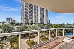 20191 E Country Club Dr, Aventura, FL 33180 - Photo 25
