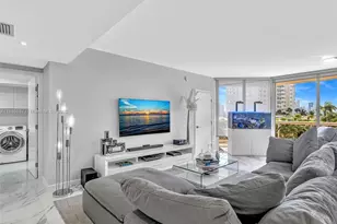 20191 E Country Club Dr, Aventura, FL 33180 - Photo 5