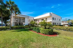 576 Burgundy L, Delray Beach, FL 33484 - Photo 23