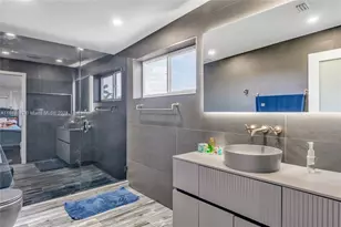 67 N Bounty Ln, Key Largo, FL 33037 - Photo 15