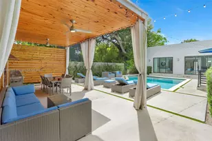 121 NW 41st St, Miami, FL 33127 - Photo 11