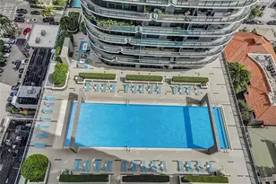 55 SW 9th St, Miami, FL 33130 - Photo 35