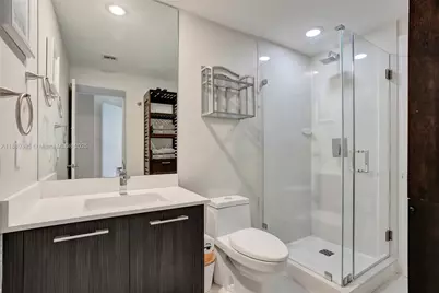 55 SW 9th St #2201, Miami, FL 33130 - Photo 25