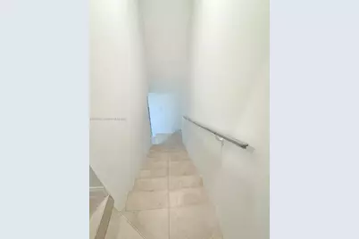 1925 Sans Souci Blvd #1925, North Miami, FL 33181 - Photo 7