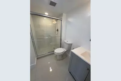 20505 E Country Club Dr #2132, Aventura, FL 33180 - Photo 11