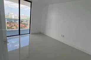 20505 E Country Club Dr, Aventura, FL 33180 - Photo 7