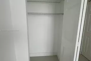 20505 E Country Club Dr, Aventura, FL 33180 - Photo 9