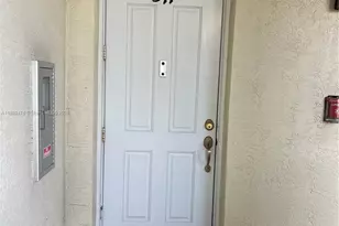 3500 Oaks Clubhouse Dr, Pompano Beach, FL 33069 - Photo 1