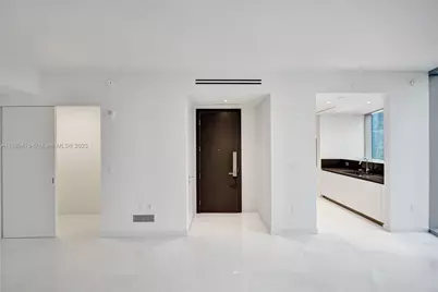 300 Biscayne Blvd Way #505C, Miami, FL 33131 - Photo 45