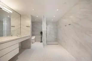 1000 S Pointe Dr, Miami Beach, FL 33139 - Photo 25