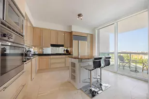 1000 S Pointe Dr, Miami Beach, FL 33139 - Photo 15