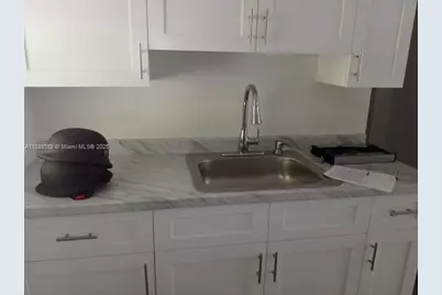 276 E 12th St, Hialeah, FL 33010 - Photo 21