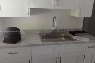 276 E 12th St, Hialeah, FL 33010 - Photo 21