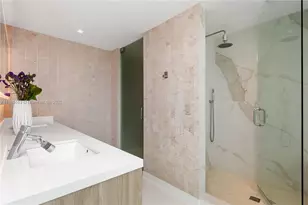 1040 Biscayne Blvd, Miami, FL 33132 - Photo 33