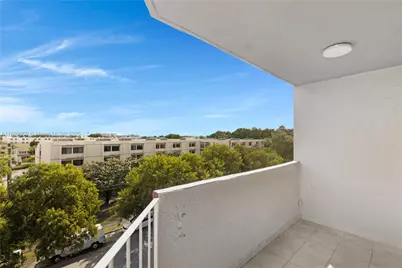 1750 W 46th St #544, Hialeah, FL 33012 - Photo 15