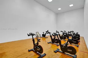 20281 E Country Club Dr, Aventura, FL 33180 - Photo 69