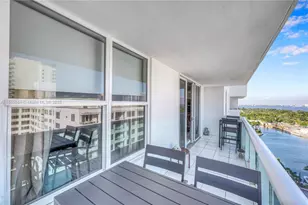 5001 Collins Ave, Miami Beach, FL 33140 - Photo 15