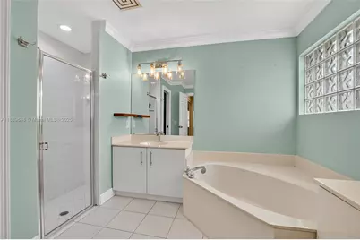 8895 Harrods Dr, Boca Raton, FL 33433 - Photo 27