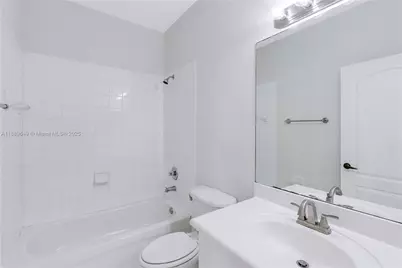 8450 NW 113th Psge, Doral, FL 33178 - Photo 15
