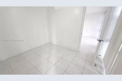 800 Parkview Dr #323, Hallandale Beach, FL 33009 - Photo 15