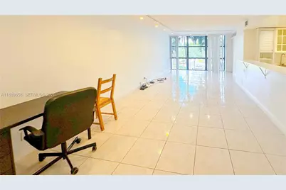 800 Parkview Dr #323, Hallandale Beach, FL 33009 - Photo 17