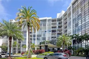800 Parkview Dr, Hallandale Beach, FL 33009 - Photo 23