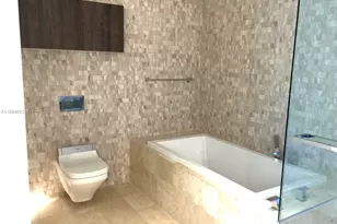 68 SE 6th St, Miami, FL 33131 - Photo 7