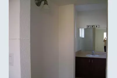 445 SW 11th St #203, Miami, FL 33130 - Photo 7