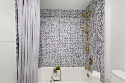 3635 Whitehall Dr #401, West Palm Beach, FL 33401 - Photo 27