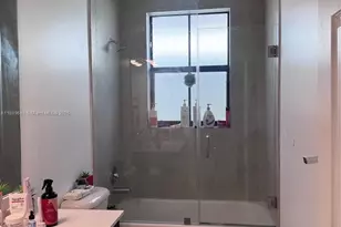 10300 NW 70th Terrace, Doral, FL 33178 - Photo 19